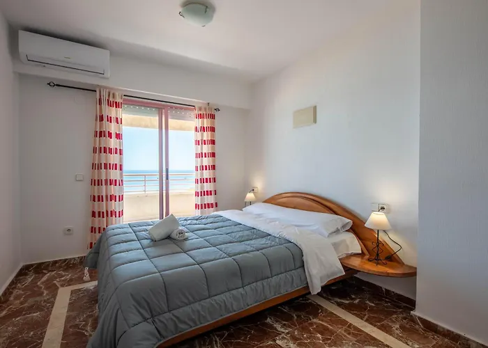 Martin- Nuevo Mexico C 142 Apartment *